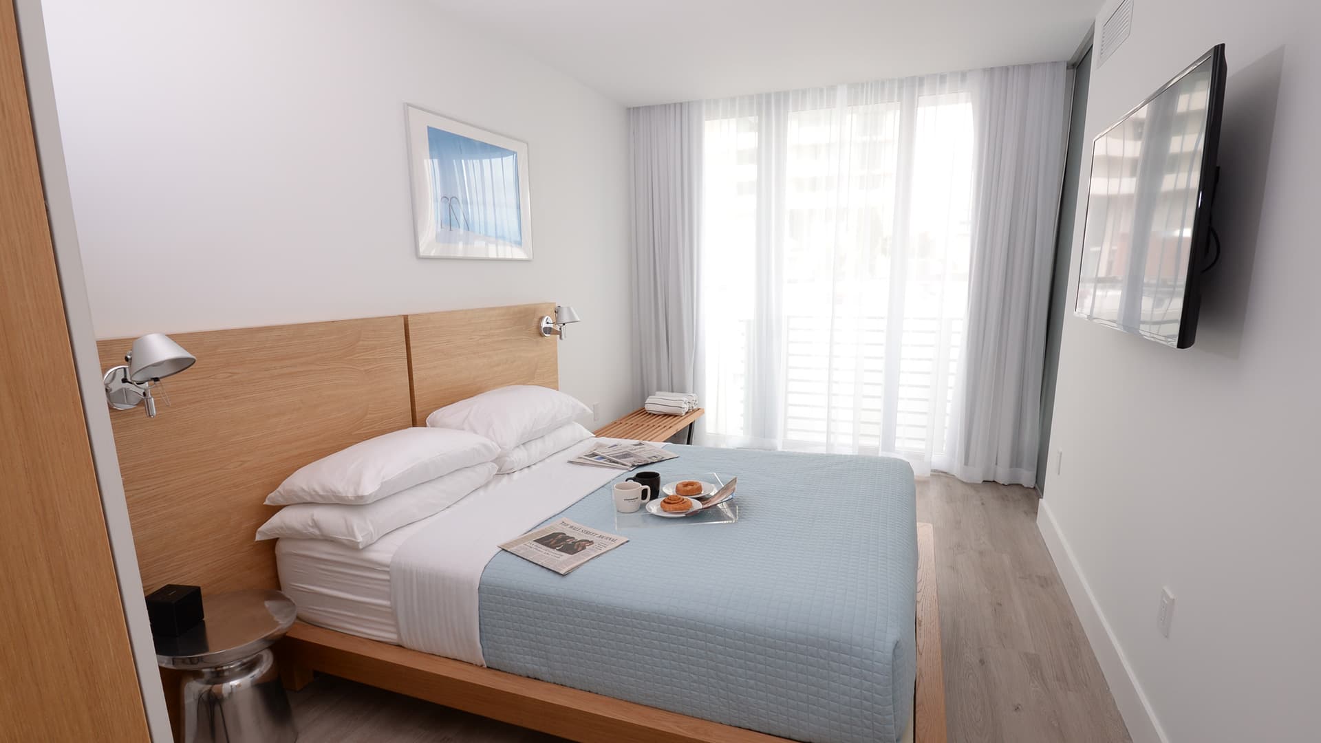 Urban one bedroom with balcony view