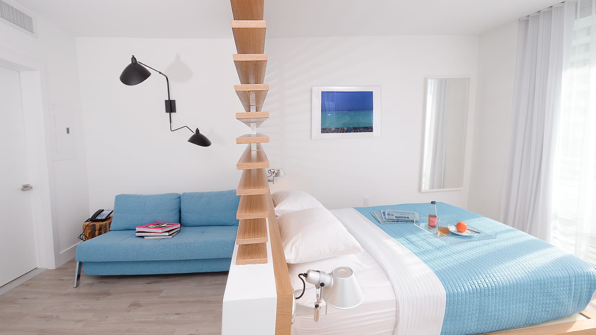 Bayside corner studio with spacious terrace-2