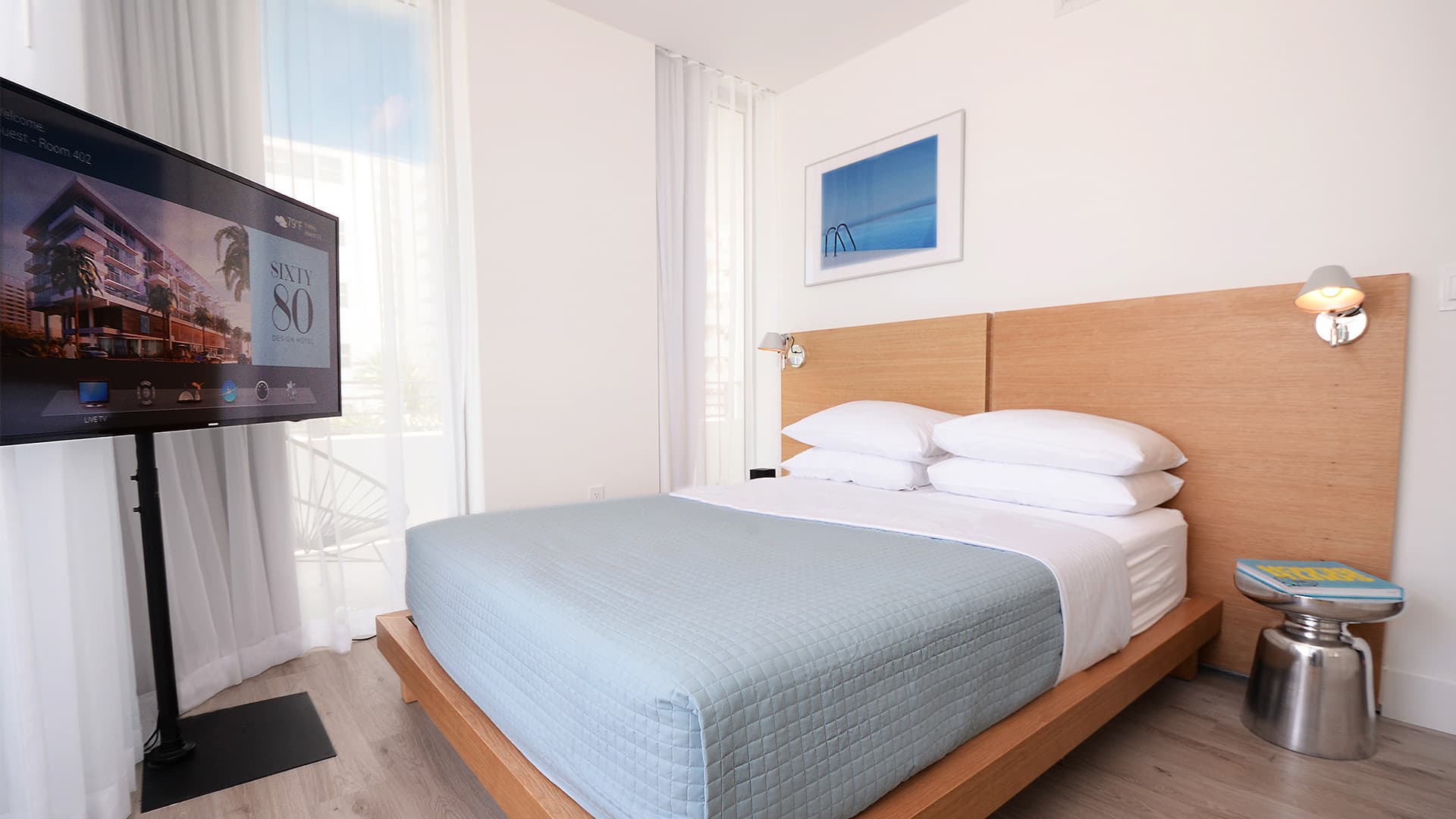 Corner one bedroom suite with double balcony-2