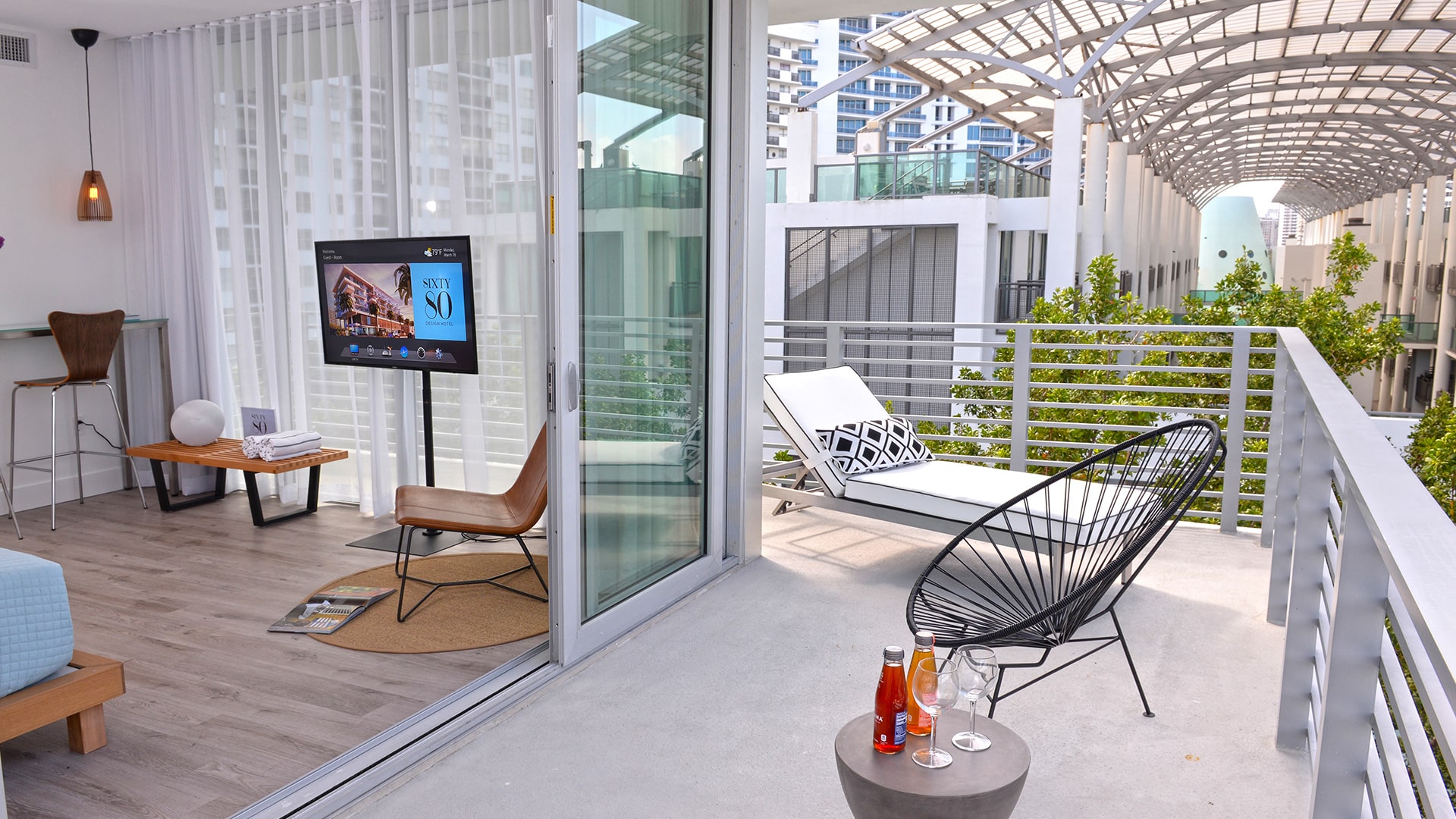 Penthouse corner studio with balcony-1-min