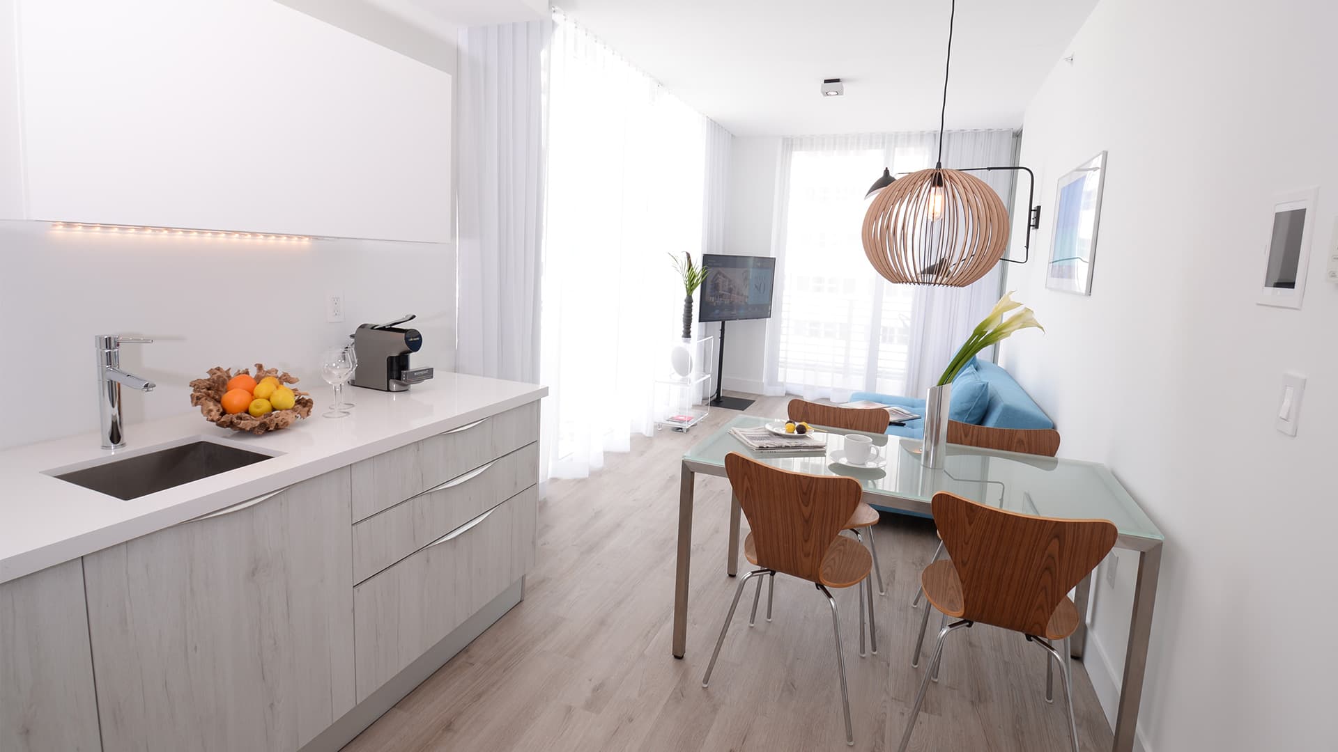 Penthouse one bedroom corner with terrace-2