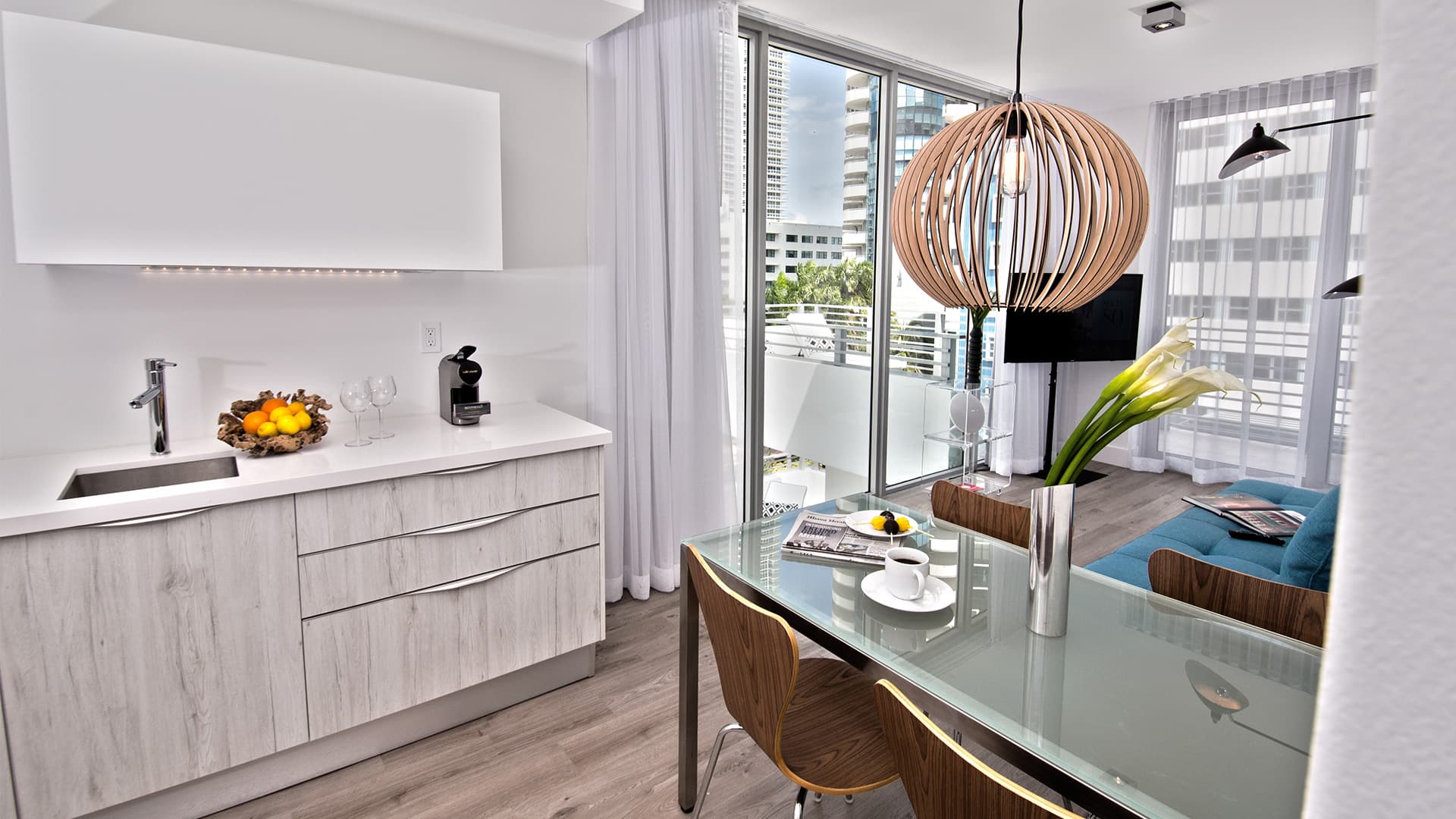 Penthouse one bedroom corner with terrace-3