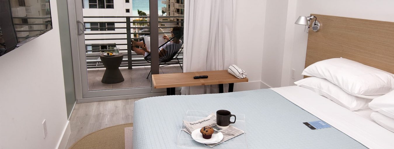 Penthouse one bedroom corner with terrace-4